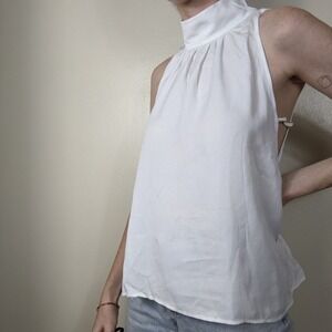Free People Women's White Sleeveless Tie Back Funnel Neck Top Large‎